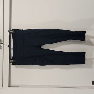 Lululemon Fast and Free High-Rise Crop Size 6 Navy